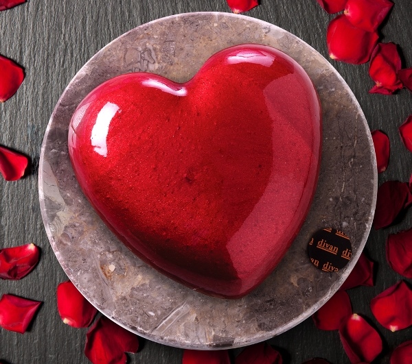 Divan Pastaneleri’nden Sevgililer Günü’ne özel lezzetler Pause Dergi