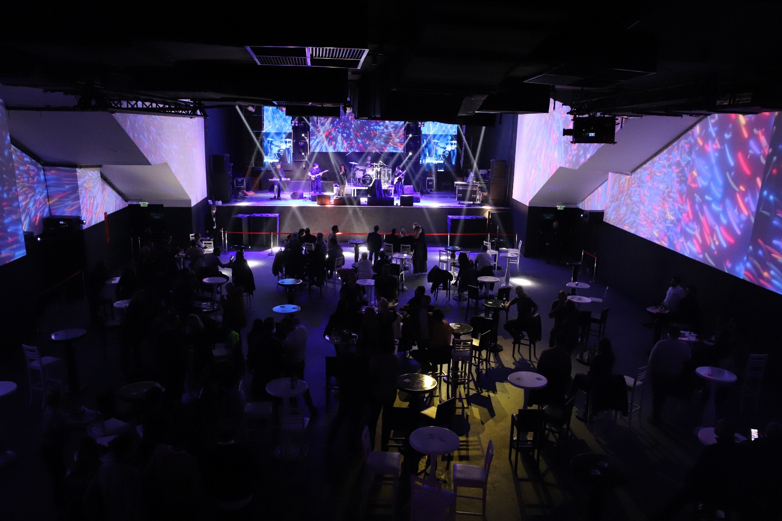 Dorock XL Venue, Hayko Cepkin konseriyle açıldı