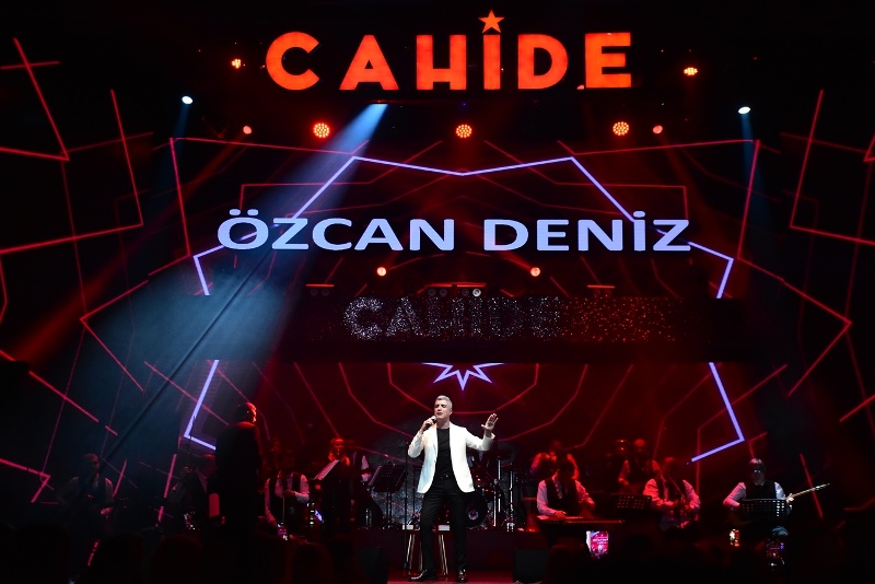Yoğun ilgi üzerine tekrar sahnede