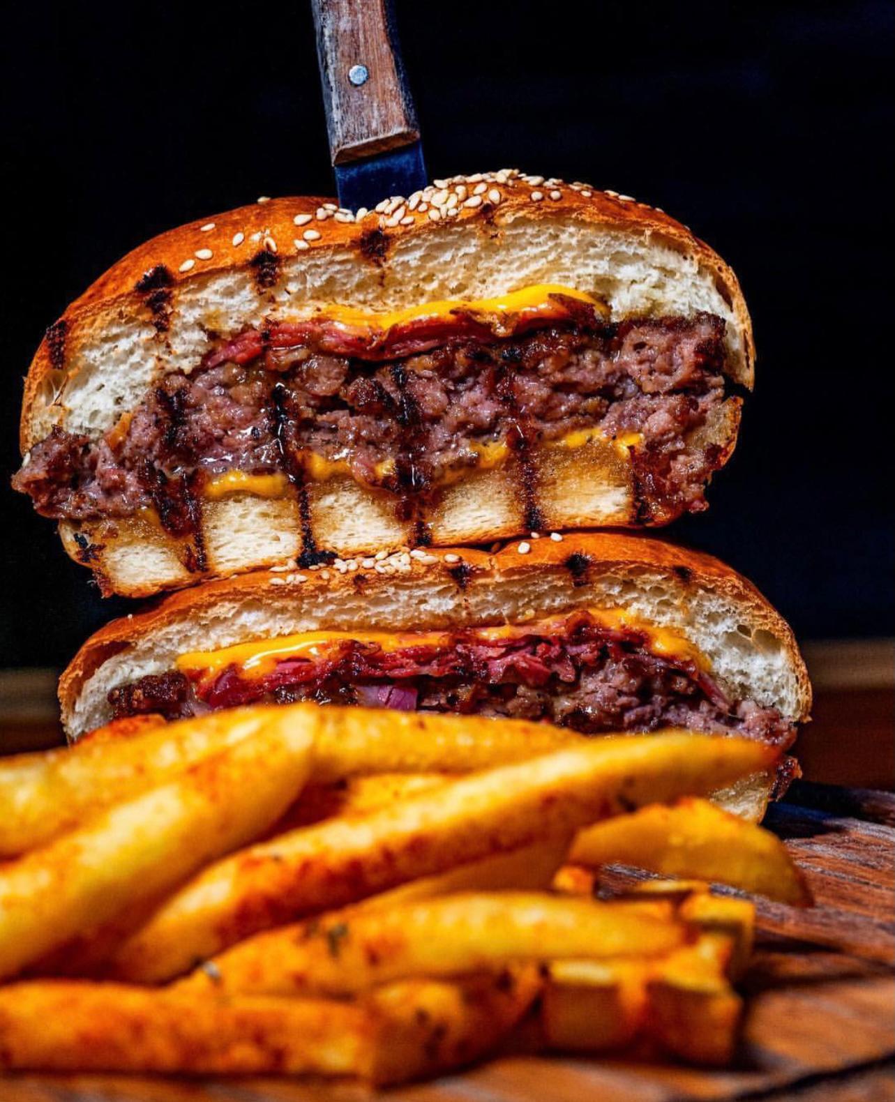 Pause Dergi ile “10 Soru da”nın konuğu Adnan Sert