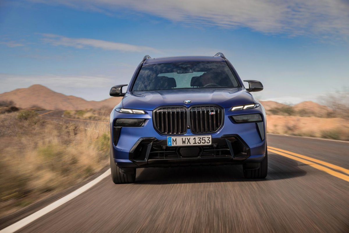 Yenilenen BMW X7 SUV