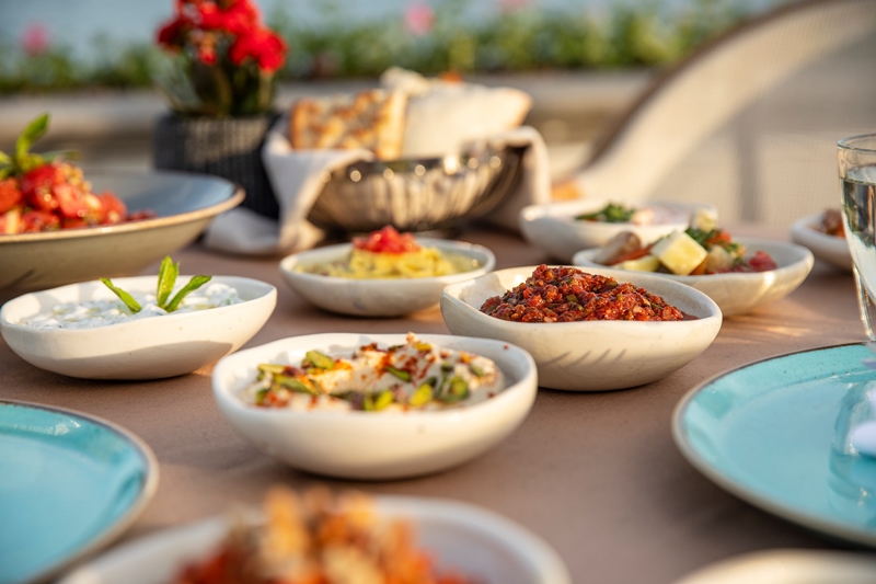 Four Seasons Hotel Bosphorus yaz mevsimine hazır