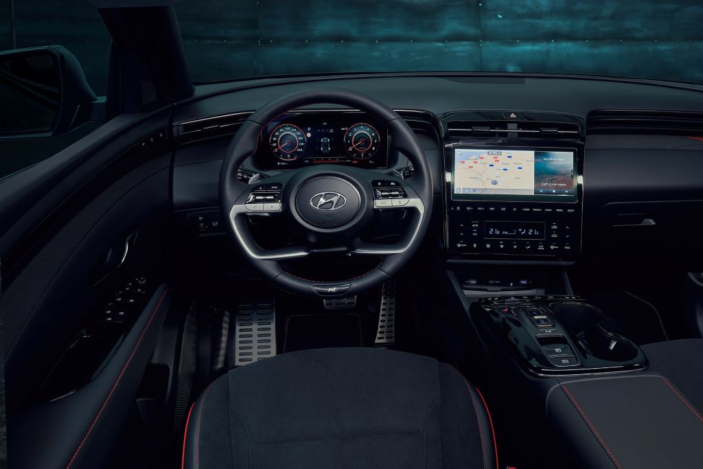 Hyundai TUCSON “hybrid” 