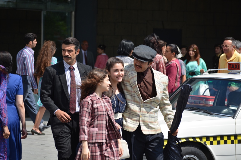 ‘Garip Bülbül Neşat Ertaş’ filminden ilginç görüntüler
