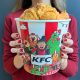 KFC kovası yeni yıla özel yeniden tasarladı!