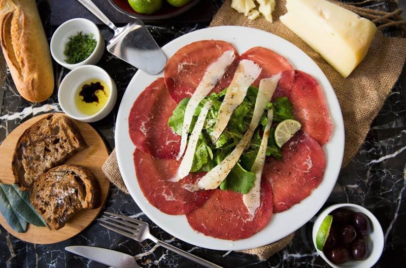 En popüler lezzetler arasında Carpaccio