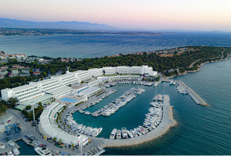 Çeşme’de sezon başlıyor