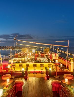 16 Roof’ta sezon başlıyor