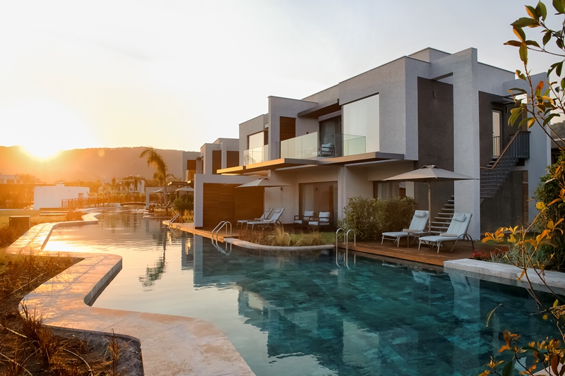 Lüks ve konforun adı Hilton Dalaman Sarıgerme Göl Evleri