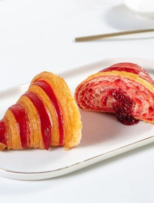 Özsüt Select’te farklı lezzetlerde kruvasan