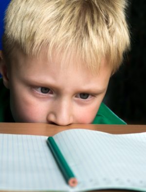 Dikkat eksikliğini artıran 6 hatalı ebeveyn yaklaşımı!