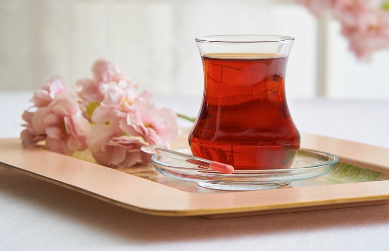LAV’dan Eda Çay Seti