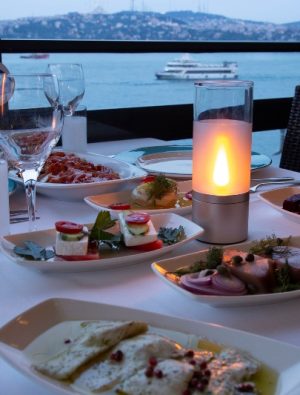 Lezzetin buluşma noktası “Mavi Balık Restaurant”