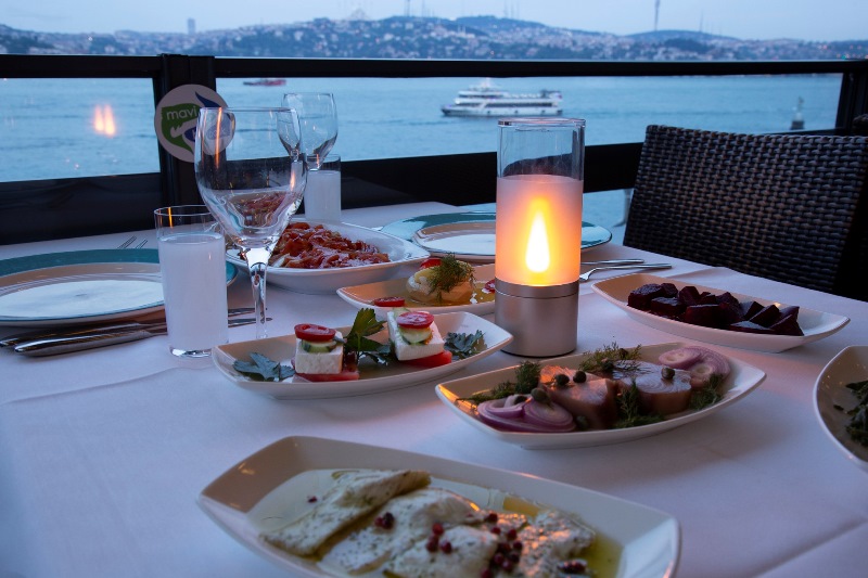 Lezzetin buluşma noktası “Mavi Balık Restaurant”