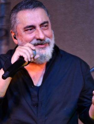 Çılgınlar kulübüne hoş geldiniz