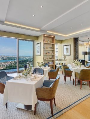 Bosphorus Lounge lezzet ve panoramik manzarası ile çekim merkezi