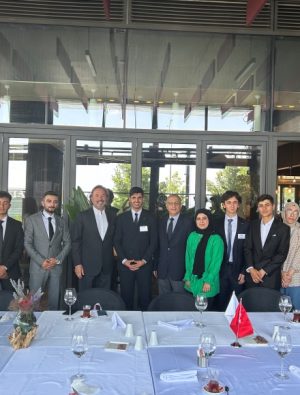 Hamdi Akın, TİKAV gençleri ile buluştu