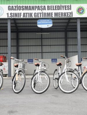 Atıklar bisiklet kazandırdı