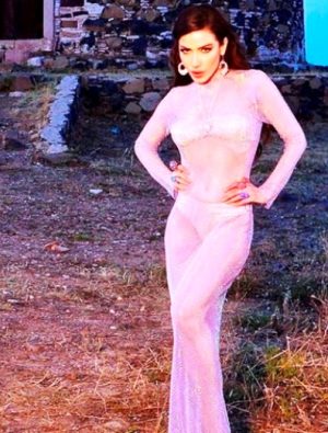 Burcu Güneş “Şerefine”ye klip çekti