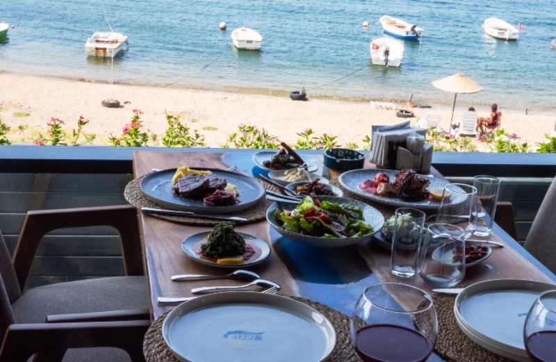 Foça’da yeni lezzet durağı “Loça”