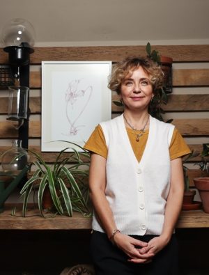 Ebru Döşekçi "Kadın Sanatçıların Baş Tacı Edildiği Dönemlerdeyiz"