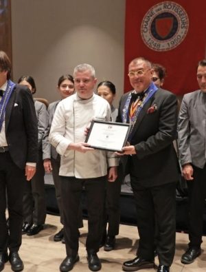 Gastronomi kulübü yılsonu yemeğinde buluştu