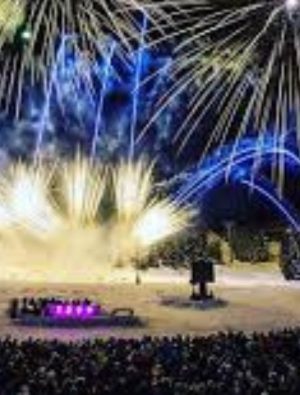 Karlar altında sanat festivali