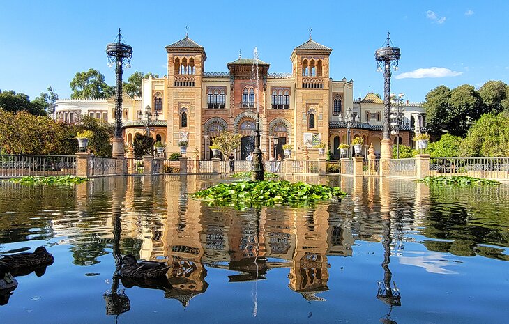 Barrio de Santa Cruz: Sevilla'nın En Büyüleyici Semti