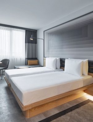 Şehrin göbeğinde yeni oteli açıldı