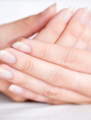 Tırnaklarımız sağlığımız hakkında önemli ipucu veriyor!