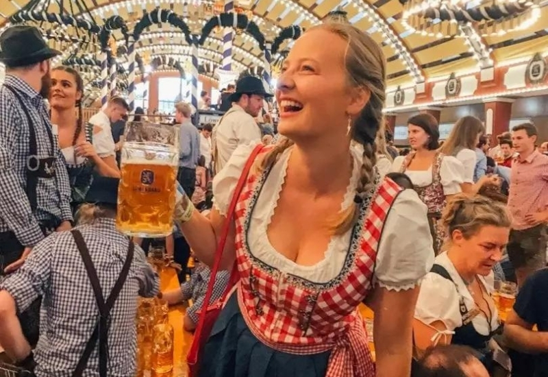 Münih’in en renkli festivali
