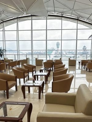 Emirates, Hong Kong Havalimanı'ndaki dinlenme salonunu yeniledi