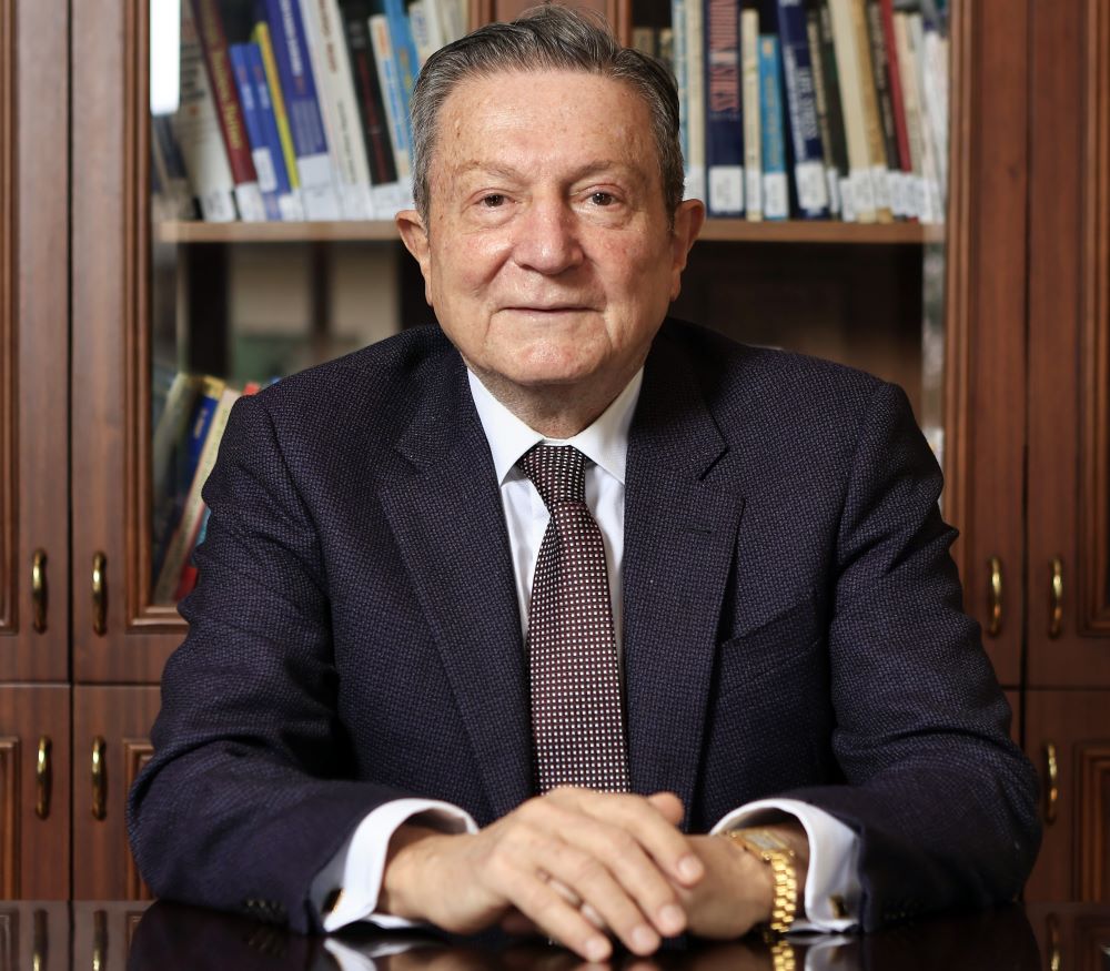 Prof. Dr. Acar Balta