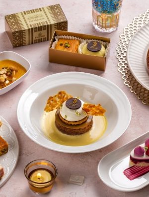 Emirates, bayramı hem havada, hem de karada kutluyor