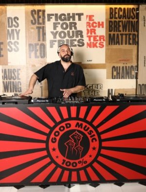 The Populist’in nisan ayı takvimi
