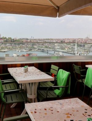 Göçmen Artisan Bakery Galata’da açıldı