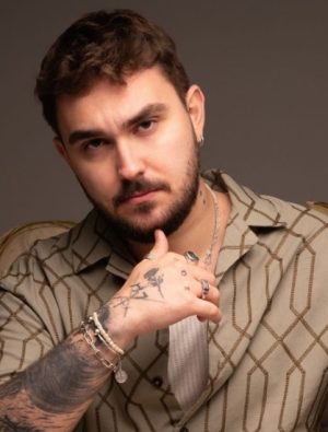 Çağan Şengül “Adını Sen Koy”