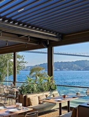 Boğaza karşı kahvaltı keyfi