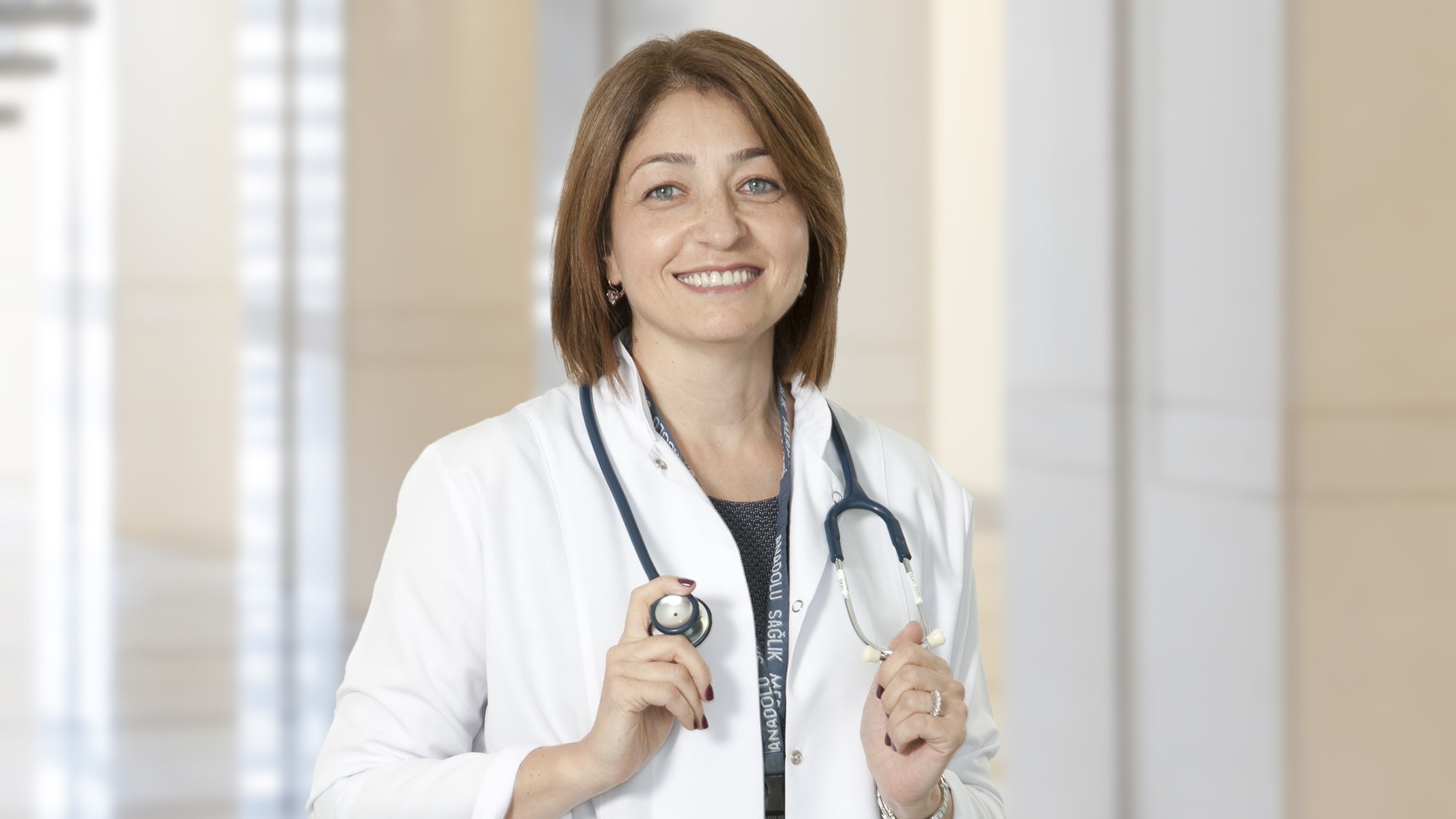 Dr. Ayşe Sokullu,
