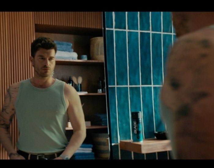 Blade deodorantla maceraya atıldı