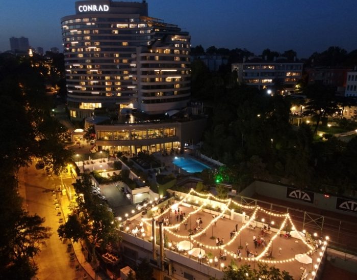 Conrad Istanbul Bosphorus’da açık hava sinema keyfi başlıyor