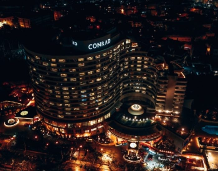 Conrad İstanbul Bosphorus’da Stand Up geceleri başlıyor!