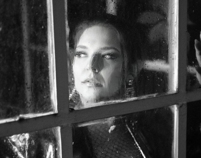 Tuğçe Kandemir “Aradan Çok Yıllar Geçti”