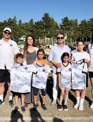 Çeşme’de yaz spor okulları açıldı