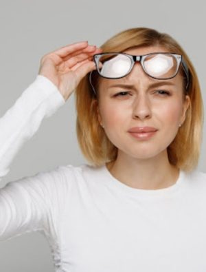 Görme kaybına yol açan üveit nedir? Belirtileri nedir?