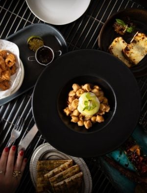 İngiltere'nin en iyi fine-dining restoranı The Mantl