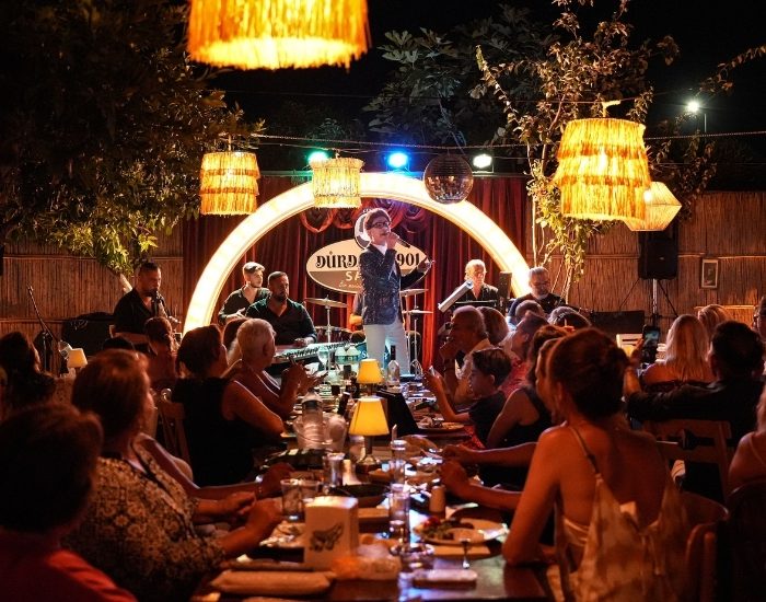 Girit lezzetleri Dürdane Meyhane 1901’de