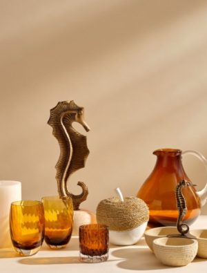 Masalarda sonbahar tonları