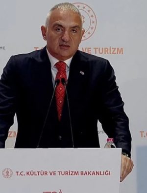 Turizmcilerden ve hazine'den 5.7 milyar lira topladı