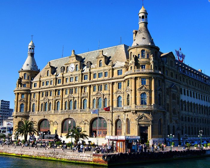 Sabancı Holding'den Haydarpaşa Garı ile alakalı jet cevap